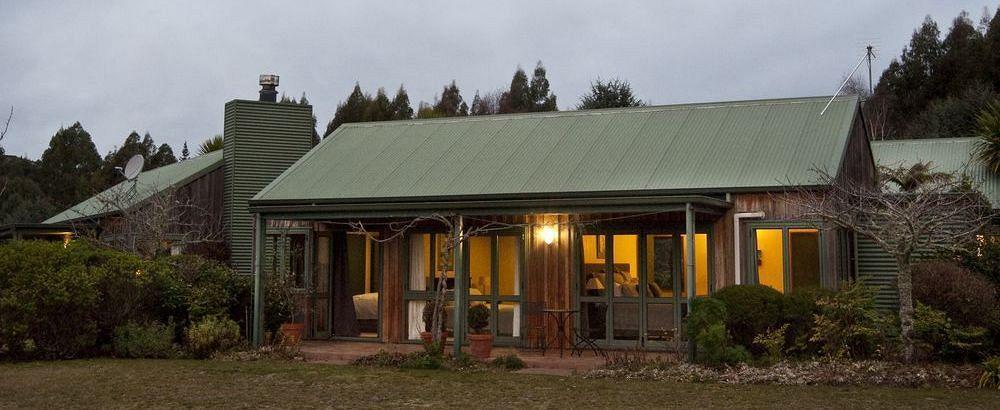 Whakaipo Lodge Taupo Exterior foto