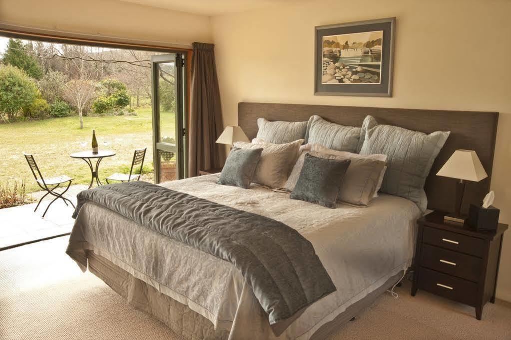 Whakaipo Lodge Taupo Exterior foto
